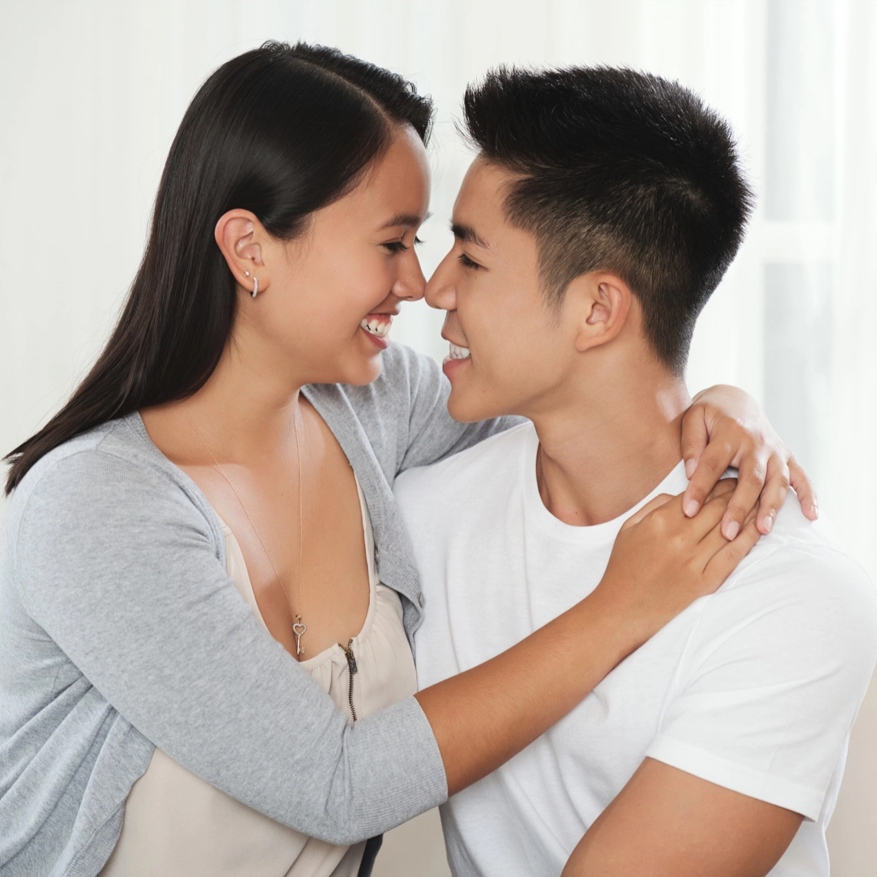 Online therapy for relationship challenges and emotional disconnection